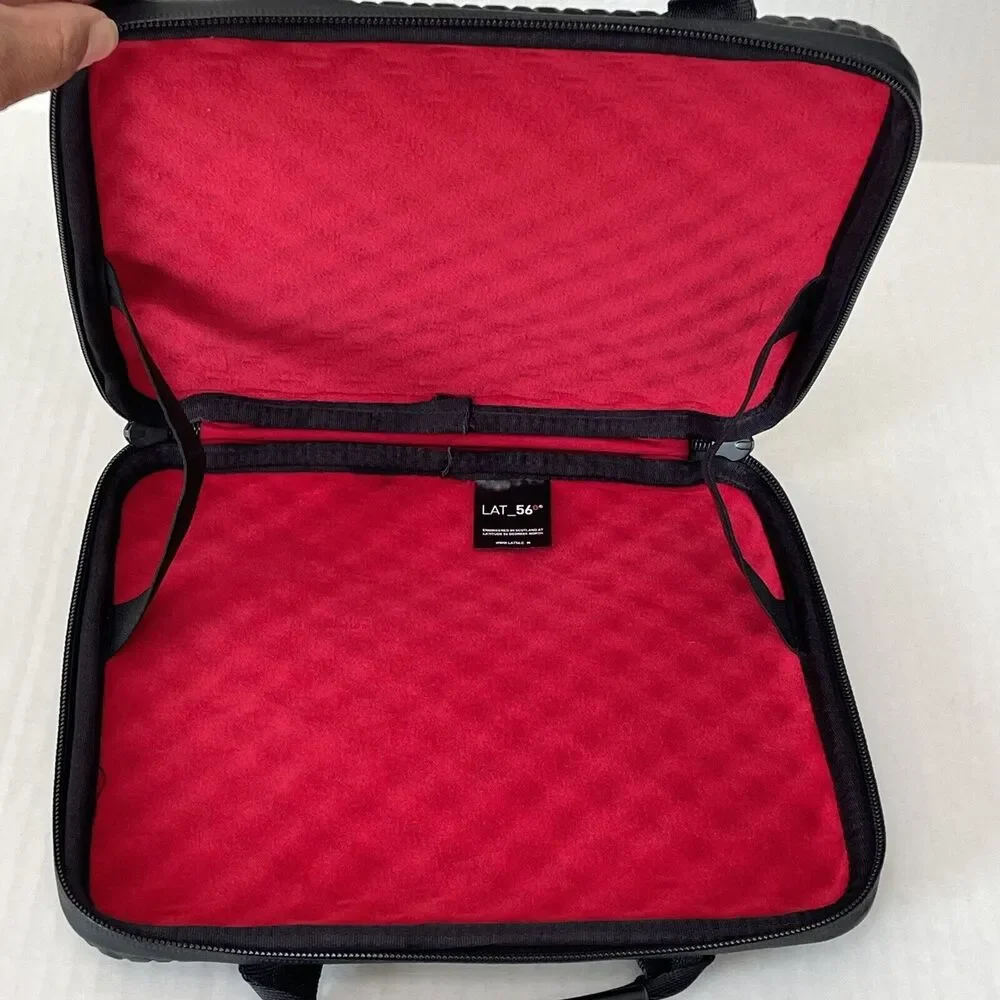 LAT_56 LP_01 SP140911 Travel Tablet/Small Laptop Carry Case Durable Waterproof